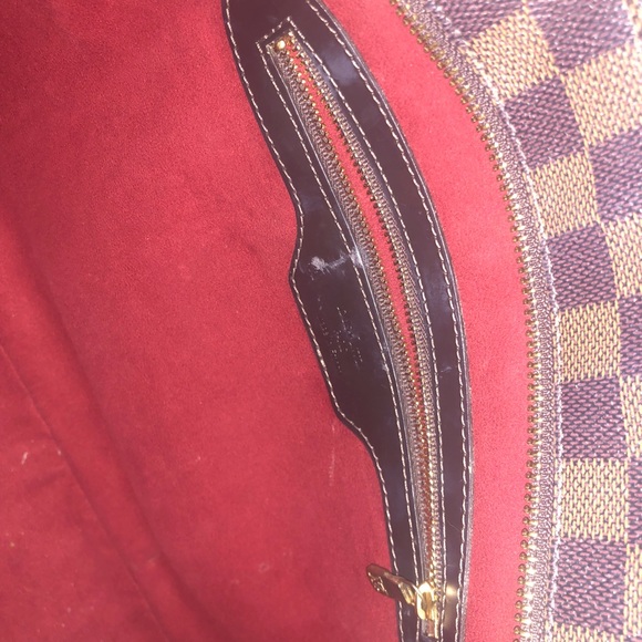 Louis Vuitton Shoulder Bag - Picture 5 of 8